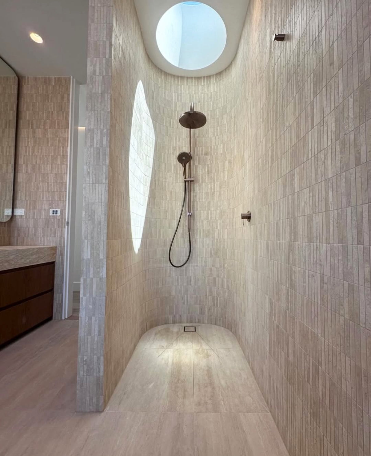 Owen & Finch Messing Inbouw Doucheset – Geborsteld Grafiet PVD | Regendouche & Mengkraan (OF251905eGR)