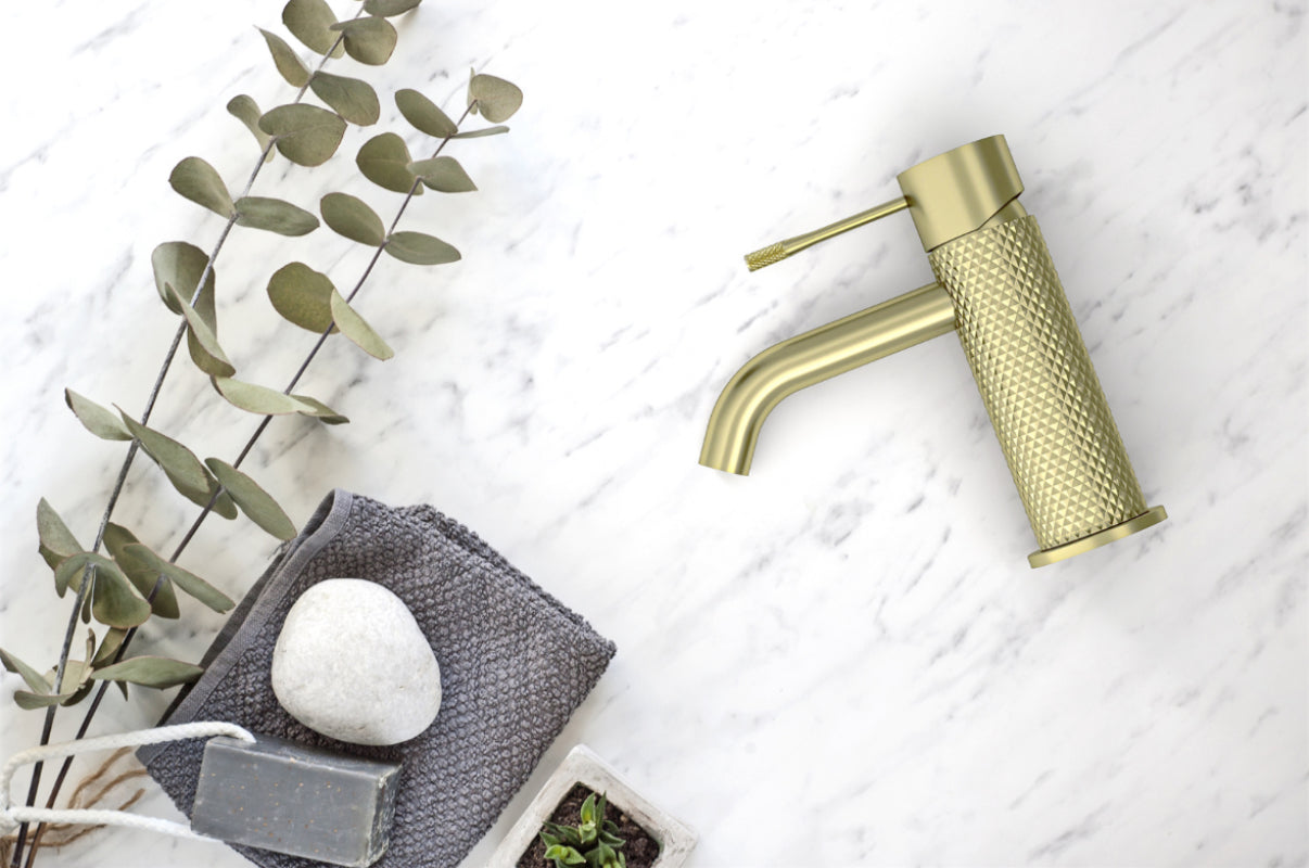Owen & Finch Wastafelmengkraan 1-Gats Laag Model Geborsteld Champagne Goud PVD (OF251901BG)