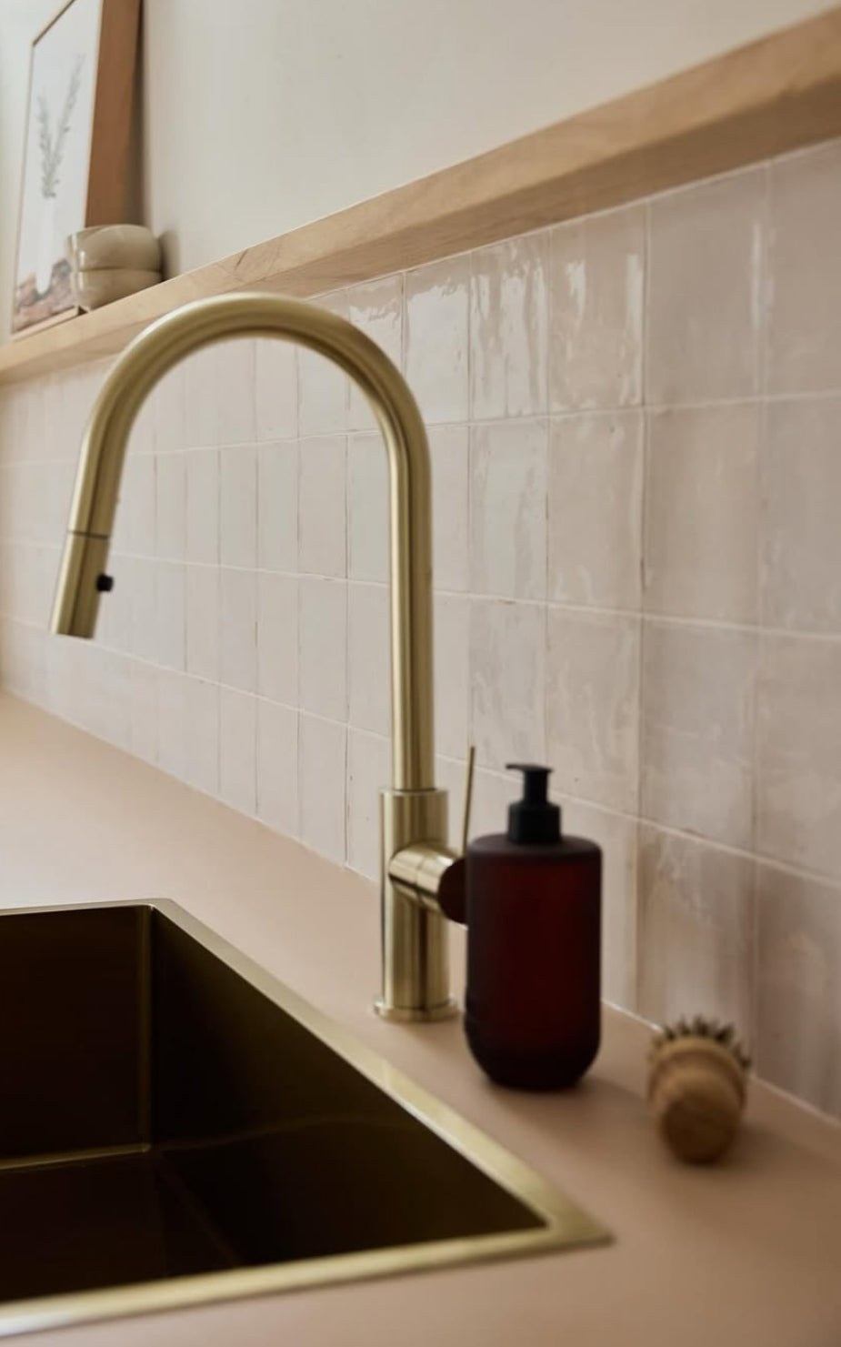 Owen &amp; Finch 1-Hole Kitchen Mixer Tap Pull Out Brushed Champagne Gold PVD (OF221908BG)