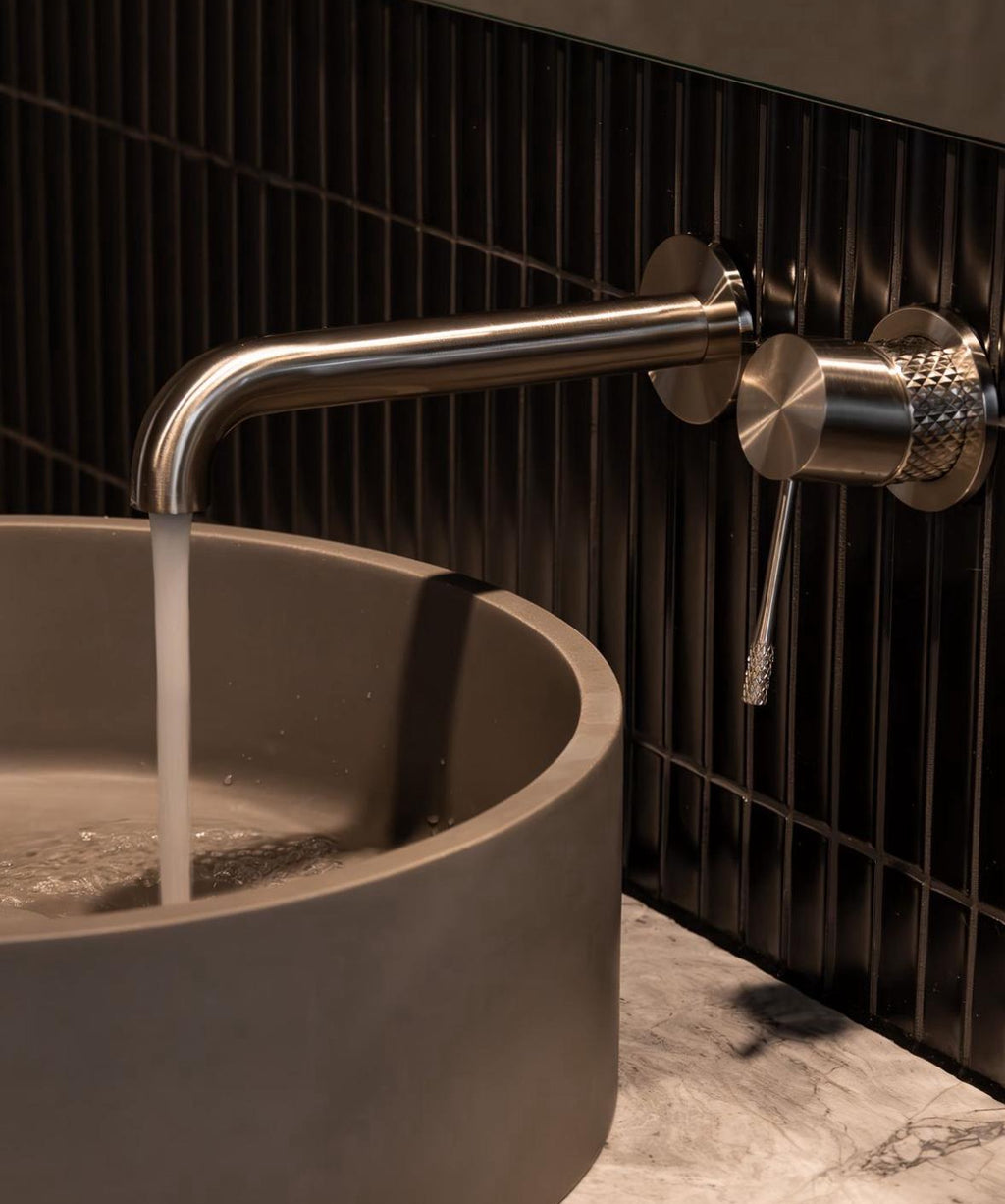 Owen &amp; Finch Brass 2-Hole Wall Mounted Mixer with Diamond Knurling – Brushed Satin Bronze PVD (OF251907bBZ)