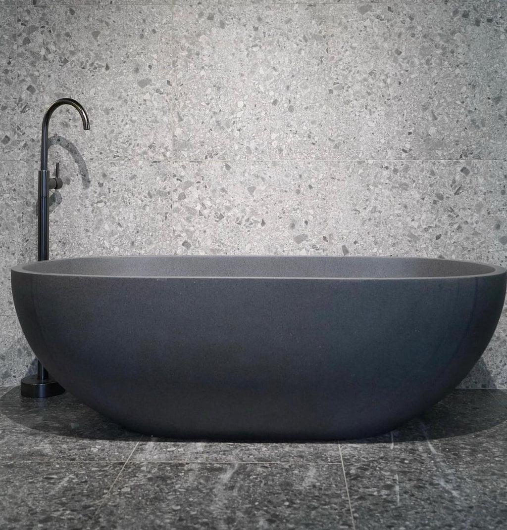 Owen & Finch Messing Vrijstaande Badmengkraan Geborsteld Grafiet PVD – Luxe Design Badmengkraan (OF210903a01GR)