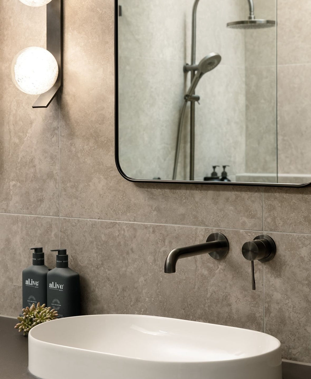 Owen &amp; Finch Brass 2-Hole Wall-Mounted Mixer with Diamond Knurling – Brushed Graphite PVD (OF251907bGR)