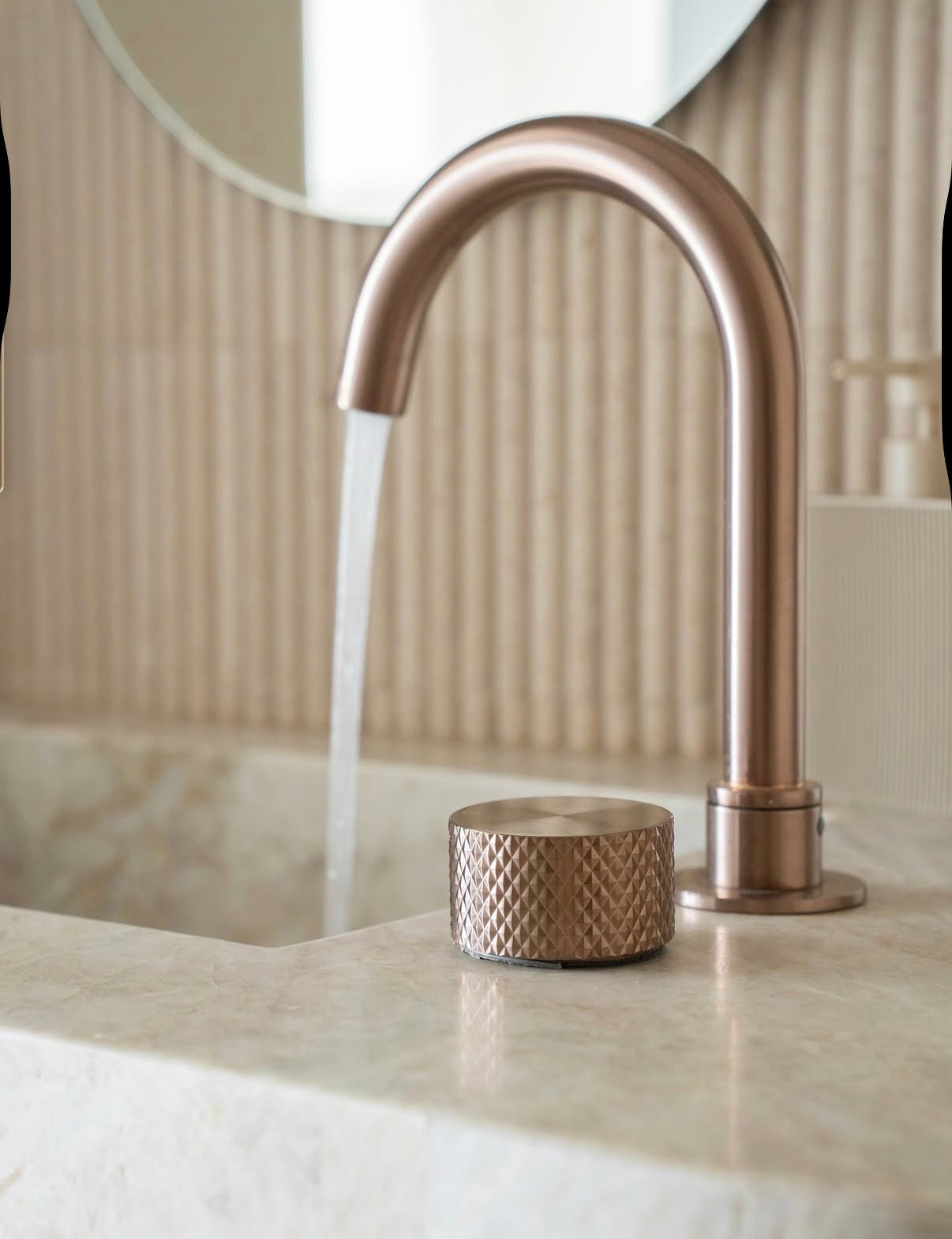 Owen &amp; Finch 2-Hole Progressive Basin Mixer Low Model Brushed Satin Bronze PVD (OF252001BZ)