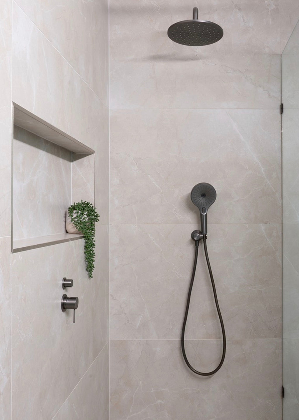 Owen & Finch Messing Inbouw Douchemengkraan met Omstel – Geborsteld Gun Metal – PVD (OF221911sGM)