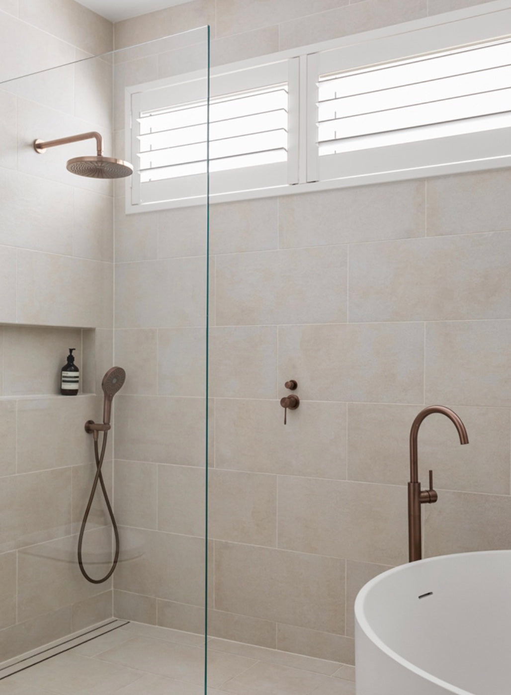 Owen &amp; Finch Brass Hand Shower – Brushed Satin Bronze PVD | 3 settings &amp; luxurious diamond knurling (OF251905cBZ)