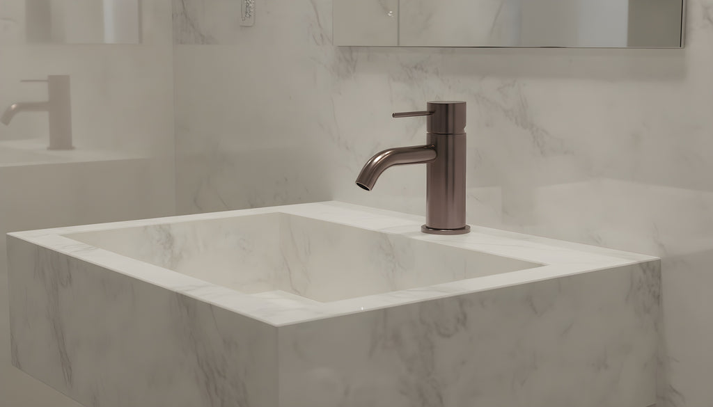 Owen & Finch Messing Lage Fonteinmengkraan Geborsteld Satijn Brons PVD (OF221901fBZ)